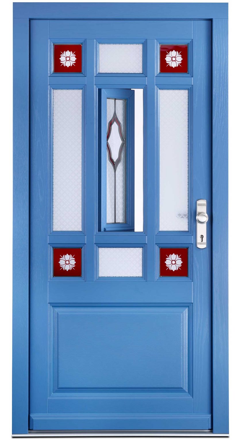 Haustür aus Holz blau LANDHAUSTÜR mit neun Glasfeldern, vier Friesenecken, farbliche Gestaltung nach Kundenwunsch. Klönflügel mit Bleiverglasung und einer Kassette im unteren Bereich.
